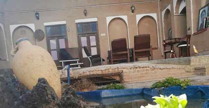 اقامتگاه بوم گردی گلکار