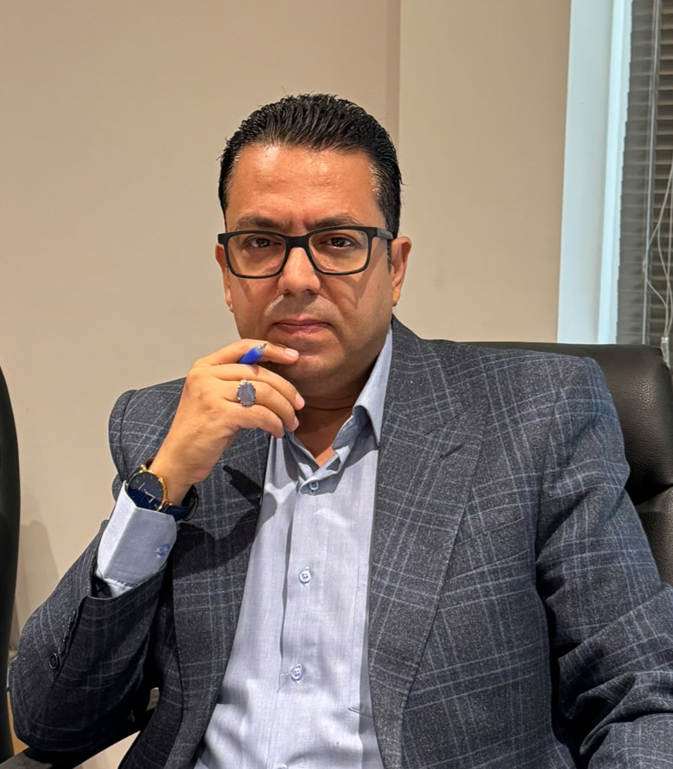 وکیل پایه یک دادگستری
