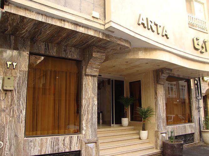 Arta Apartment Hotel