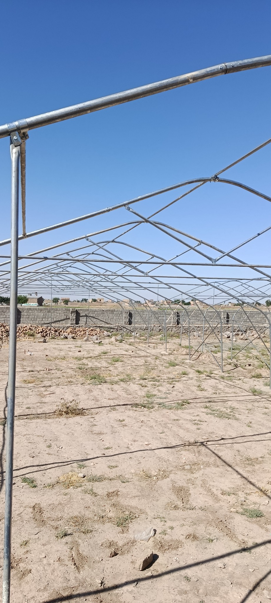 نصب گلخانه اسپانیایی