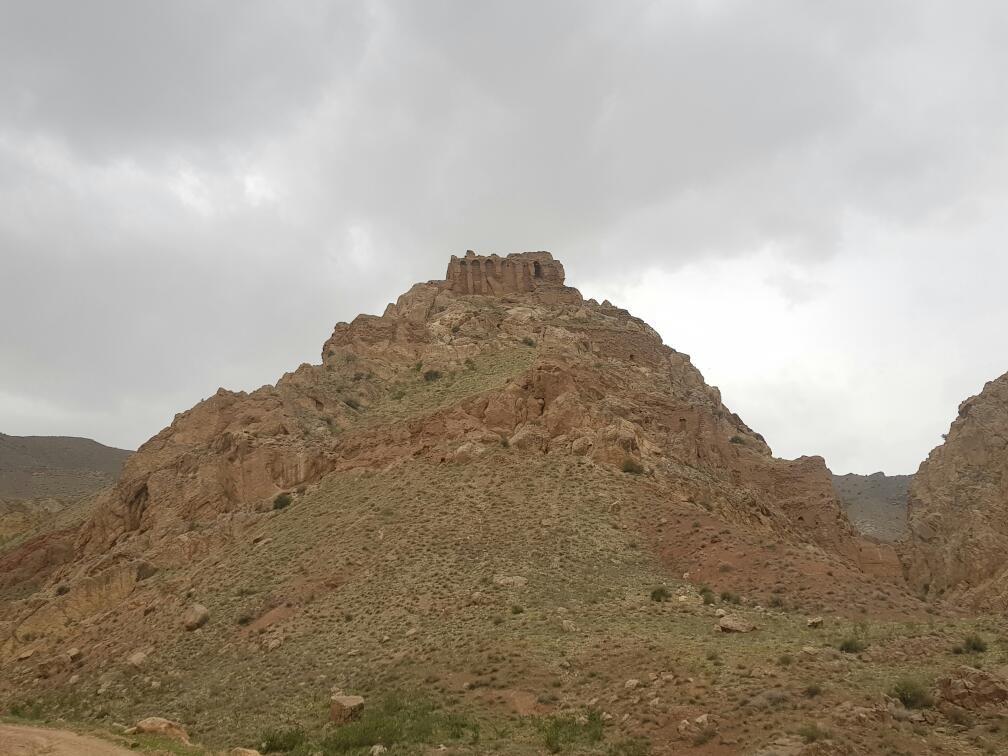 قلعه دختر ساوه