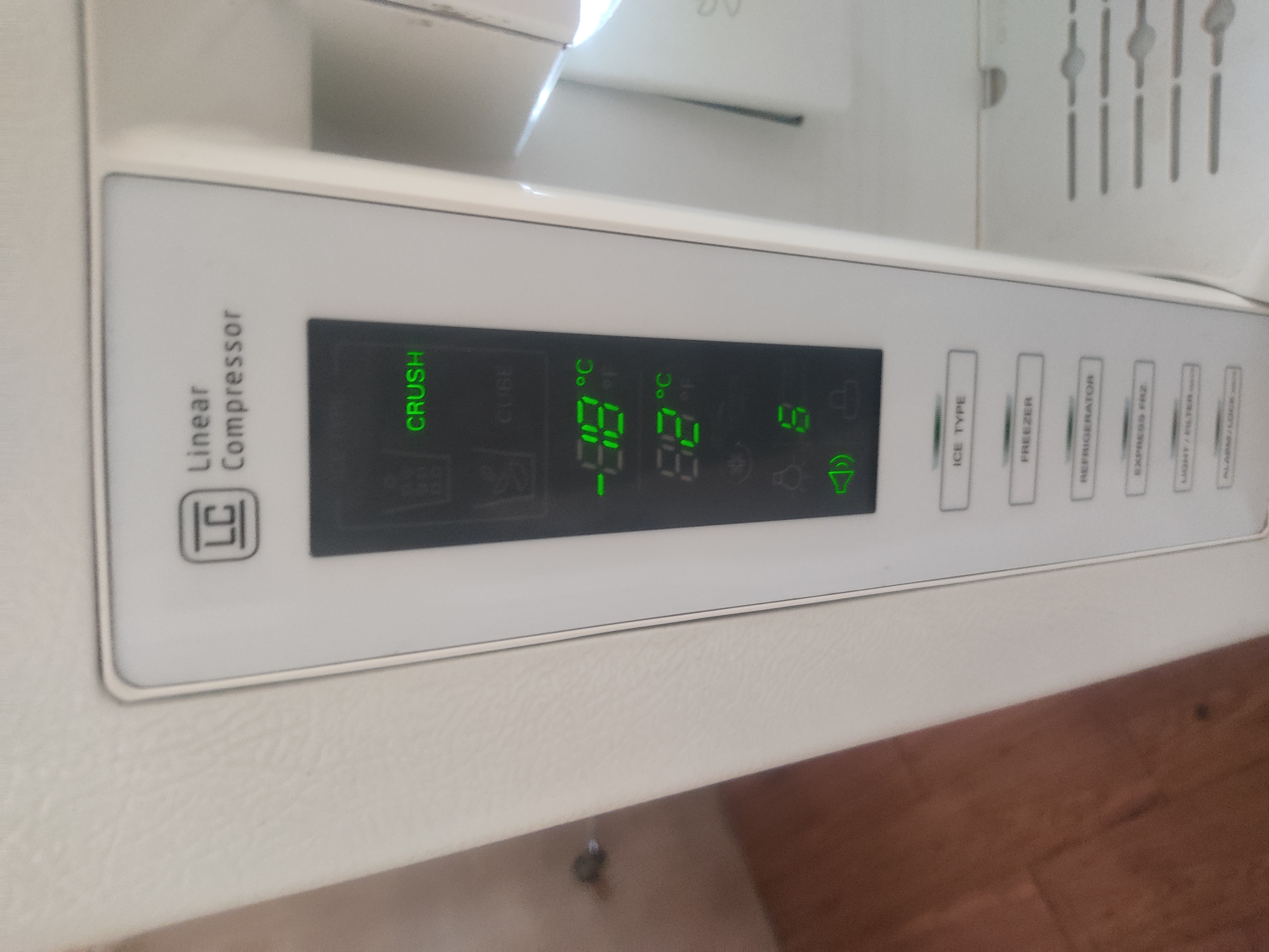 تعمیرات یخچال فریزر ماکان سرویس