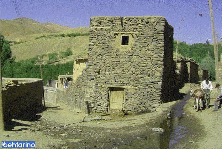 روستای خاکو