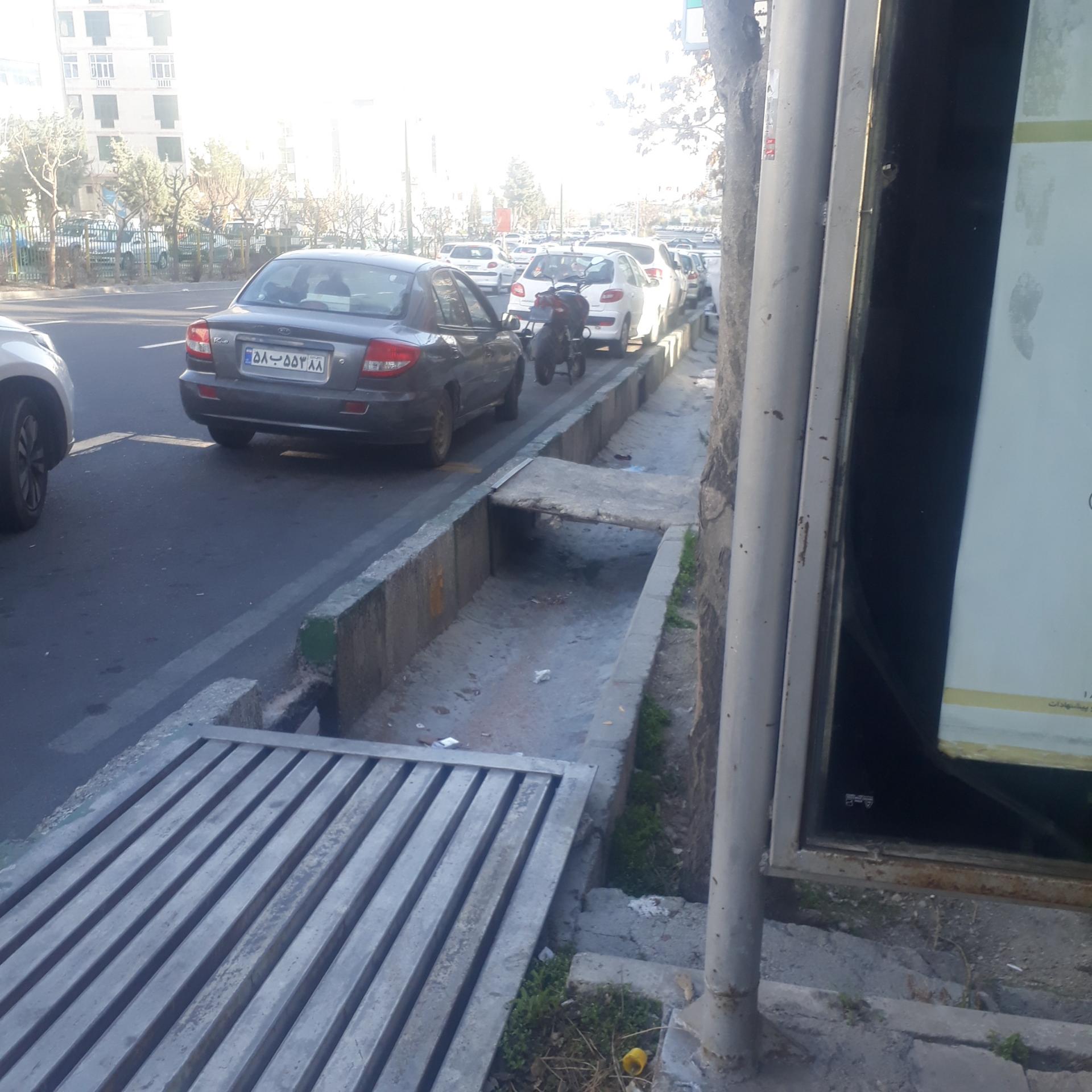 ایستگاه اتوبوس میدان شهرداری