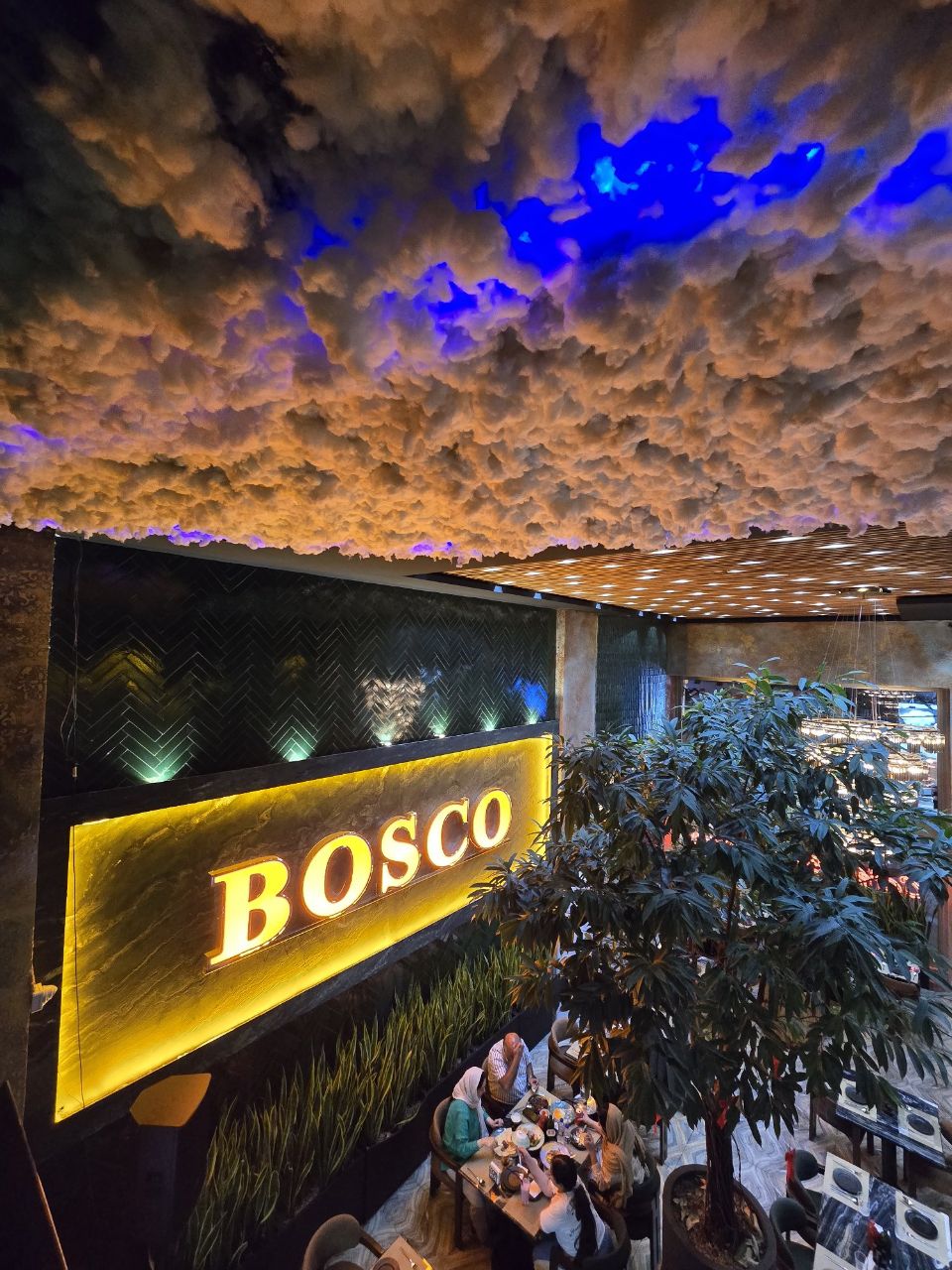 کافه و رستوران