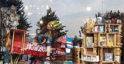 کتاب فروشی حوض نقره