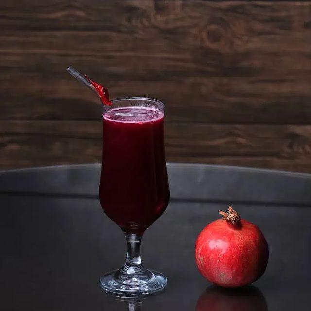 بستنی فروشی بی بی گل زرند