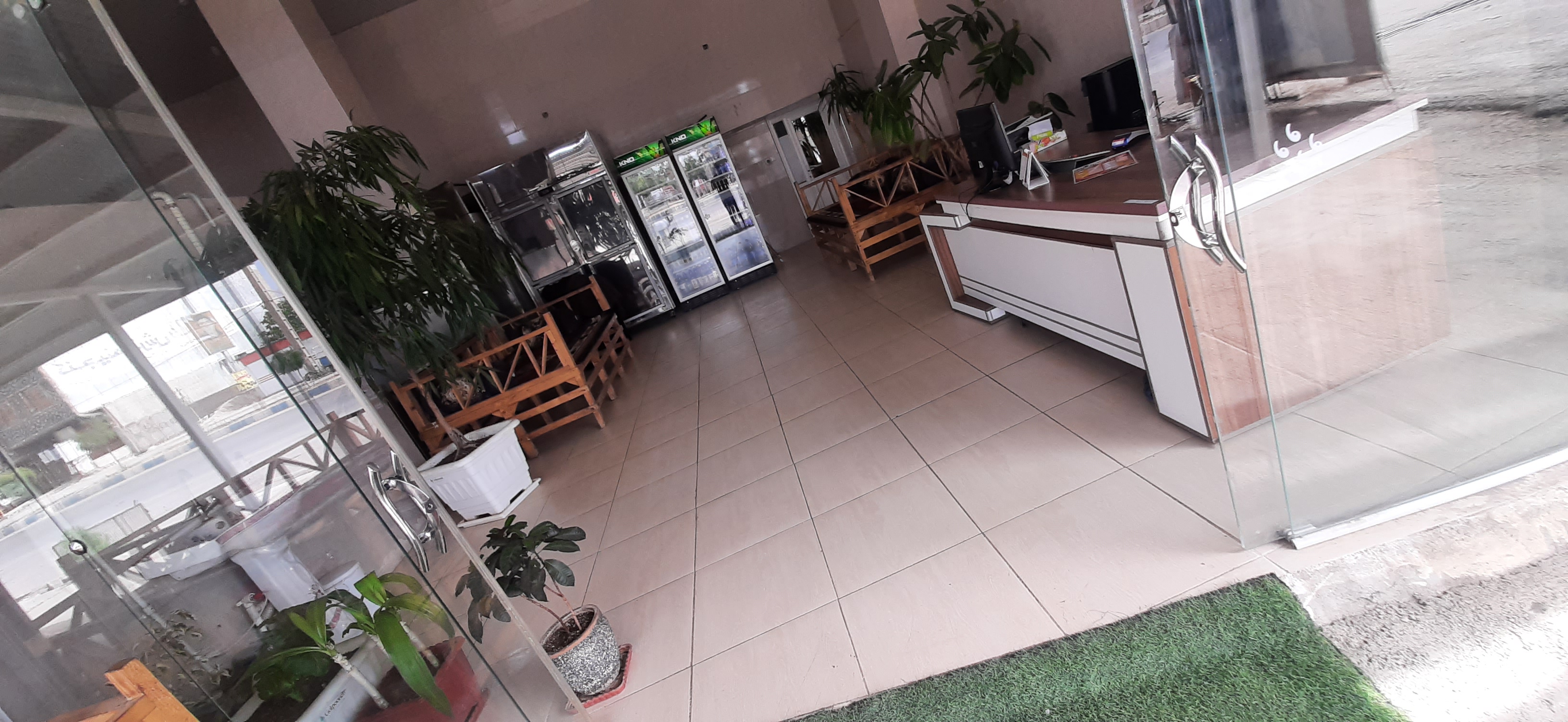 رستوران اراز