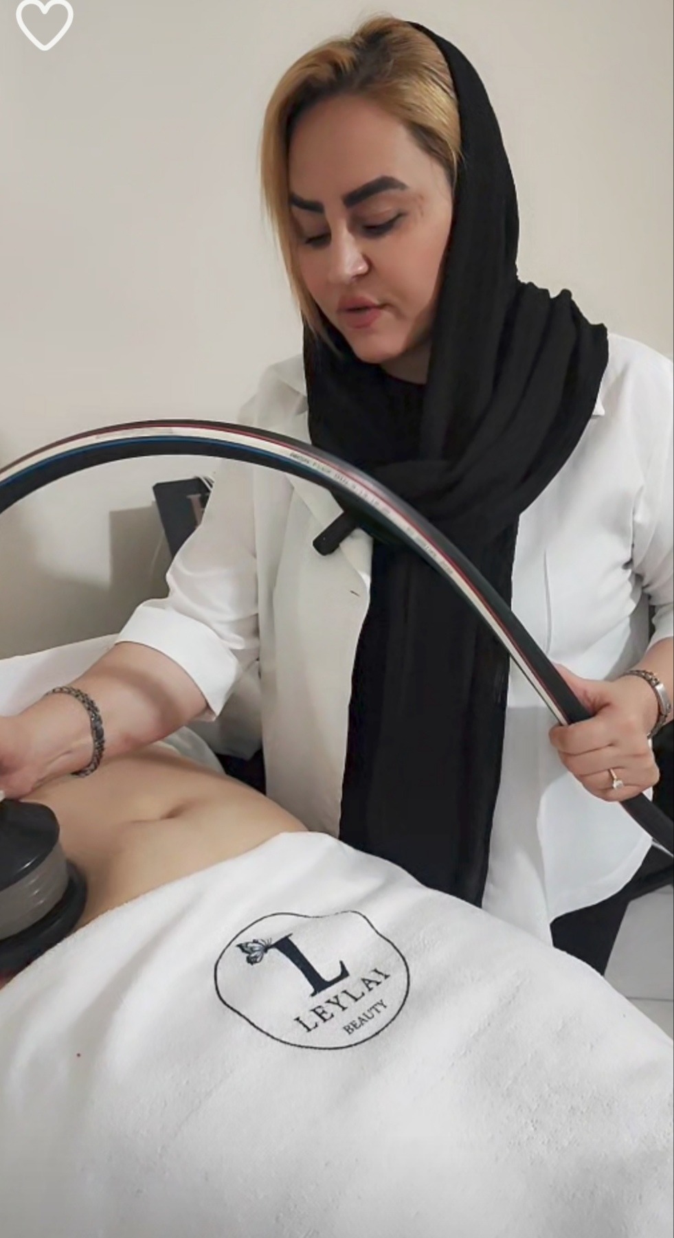 کلینیک زیبایی پوست مو لاغری موضعی لیلاک