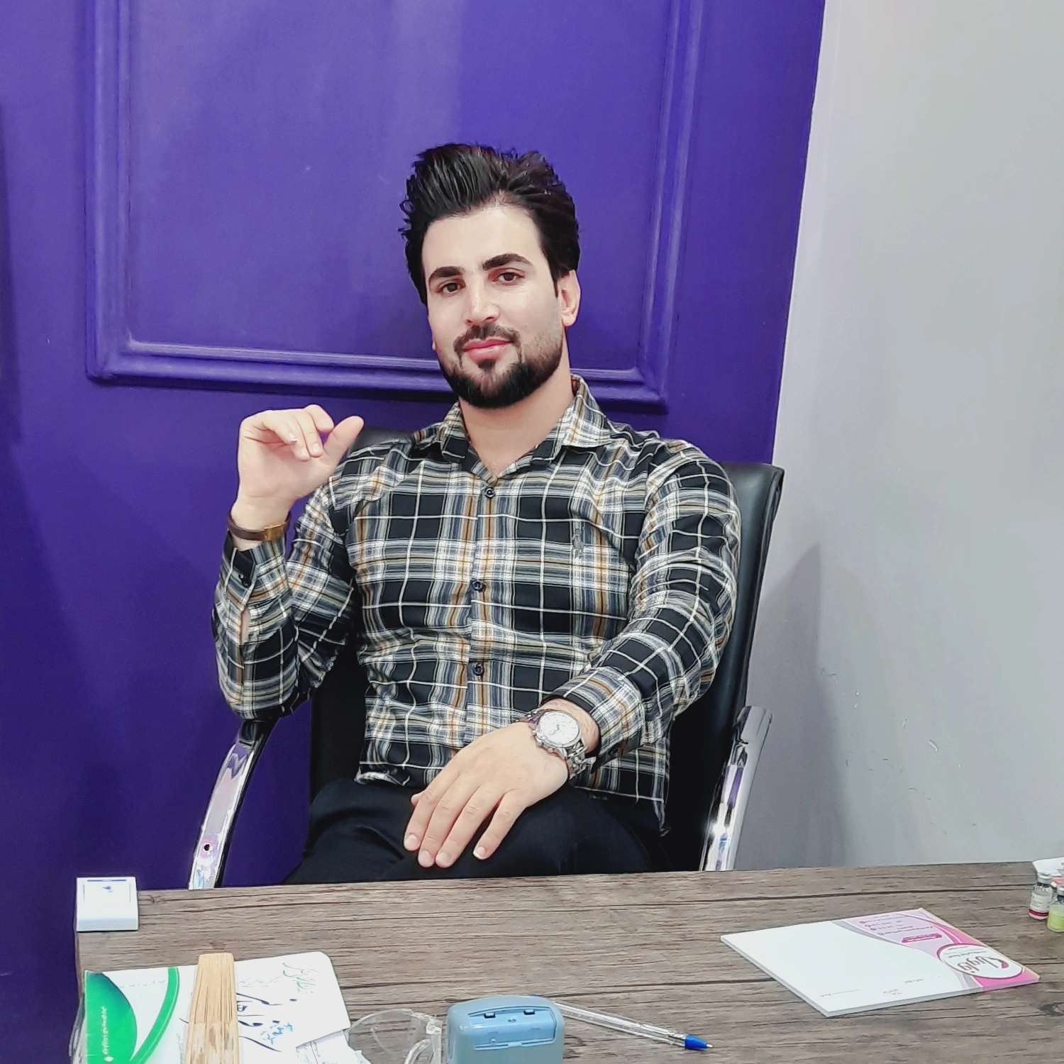 دکتر پوست مو  محمد یاراحمدی