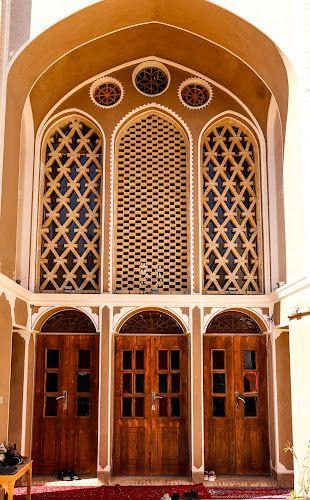 Talaei Historical Hostel