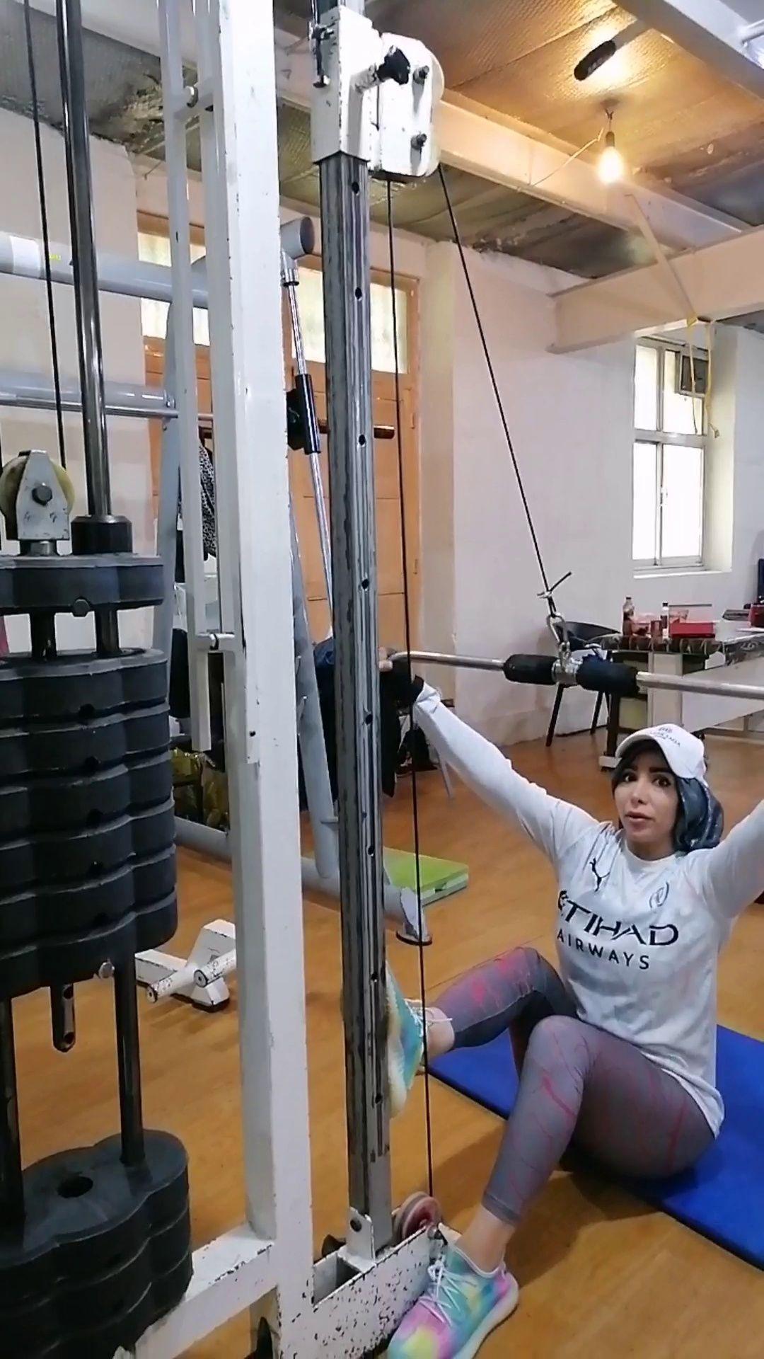 مربی بدنساز و trx  خانم آبشاهی