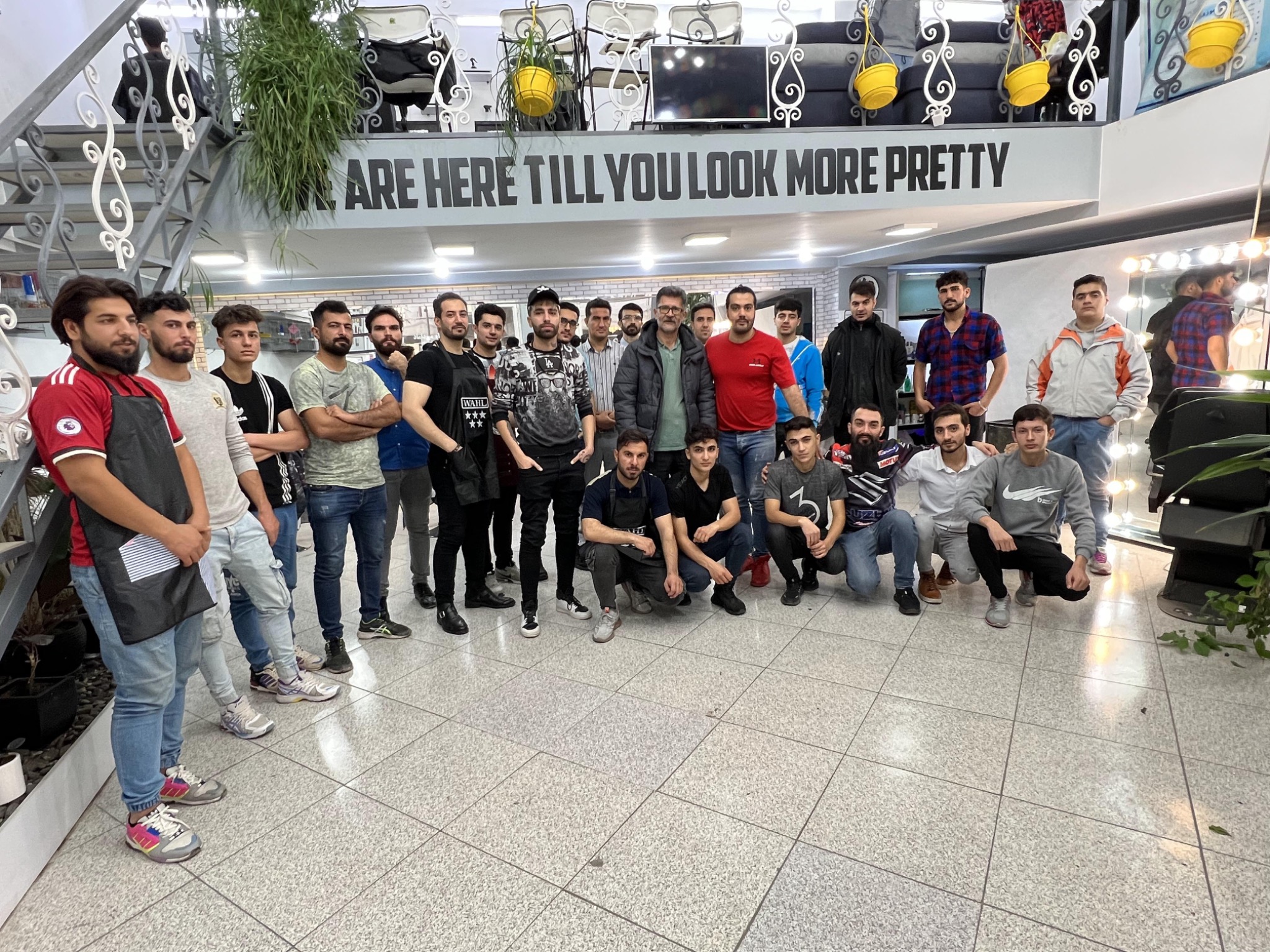 آموزشگاه ارايشگری مردانه