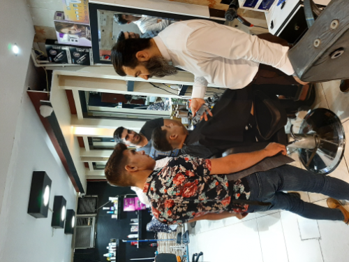 آموزشگاه آرایشگری و ماساژ  آریوبرزن