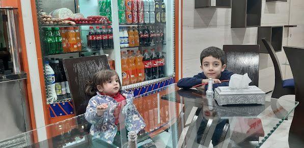 کافه فست فود کاج