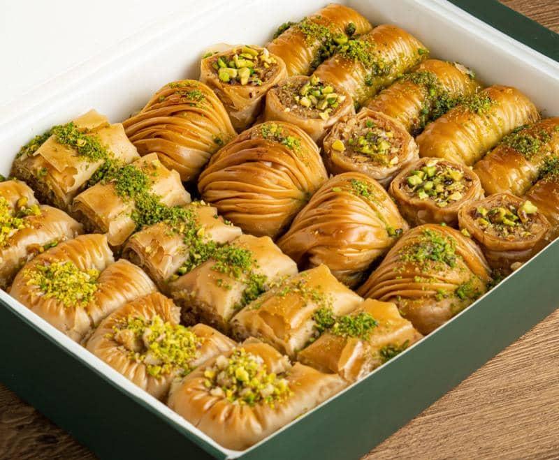 باقلوا پزی هیوا