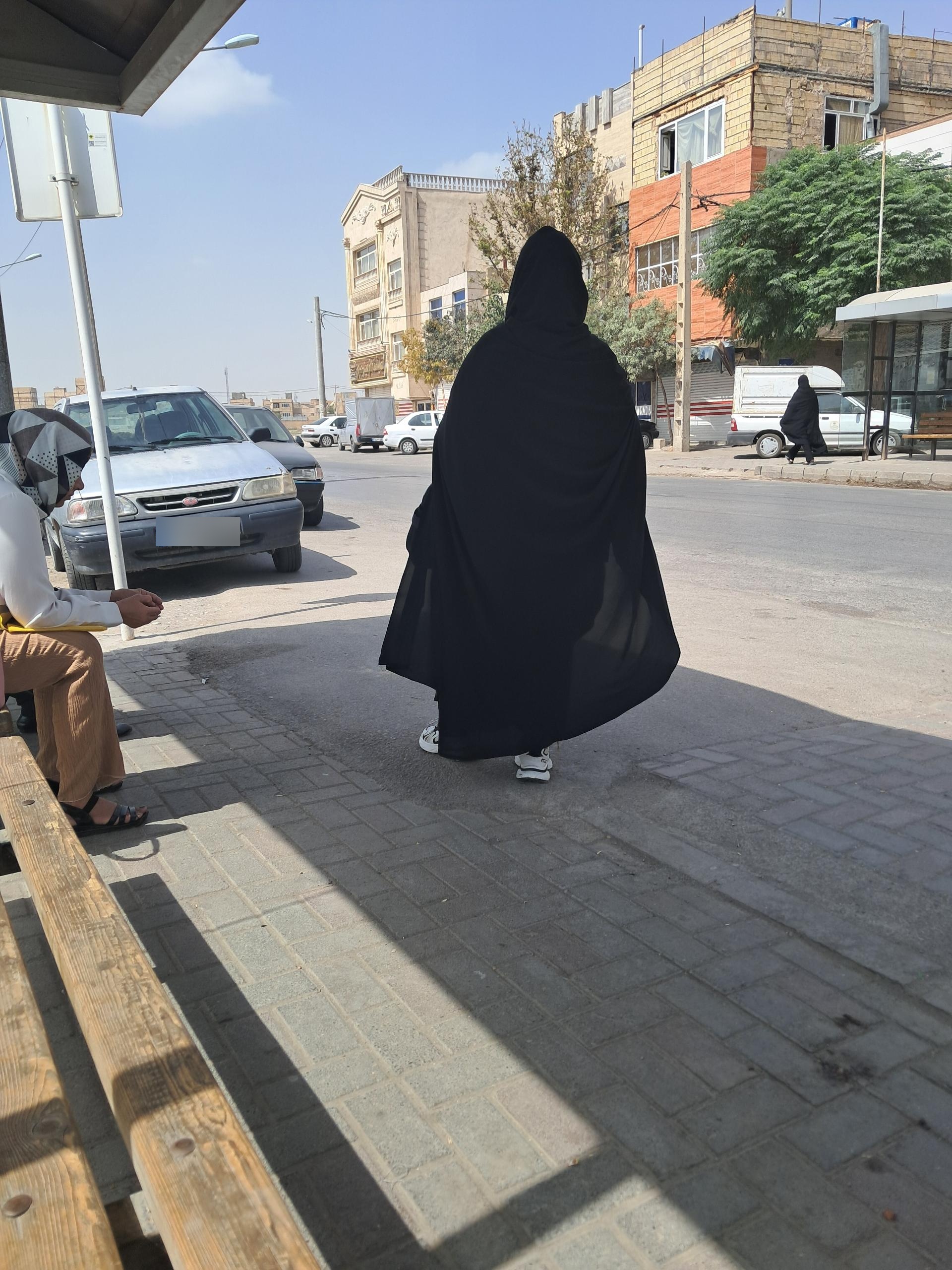 ایستگاه اتوبوس ابتدای بلال