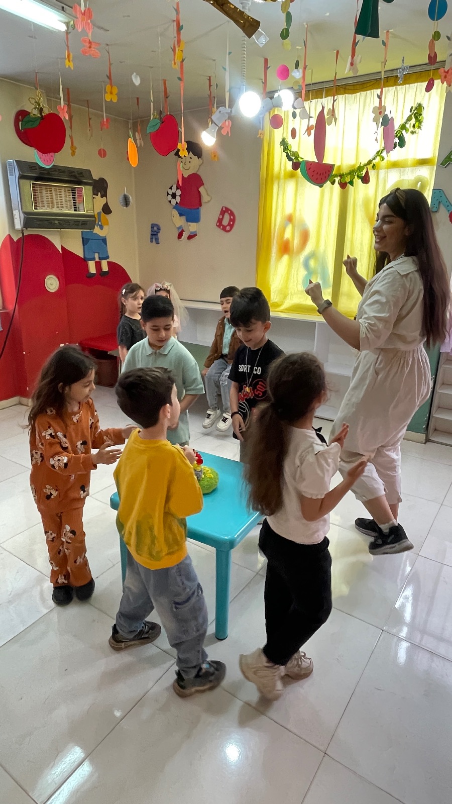 مدرسه زبان بلوط