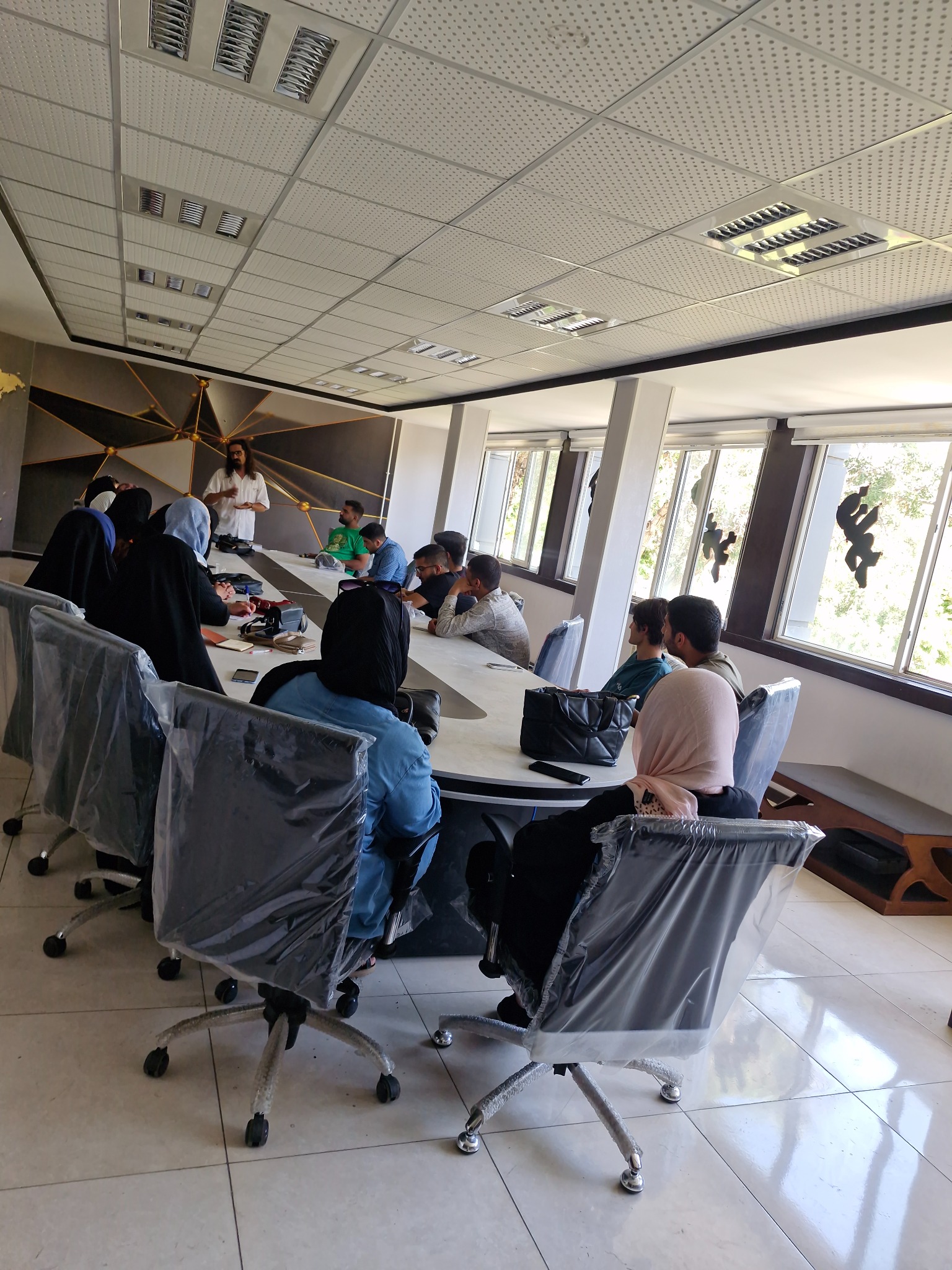 آموزشگاه کامپیوتر فناور