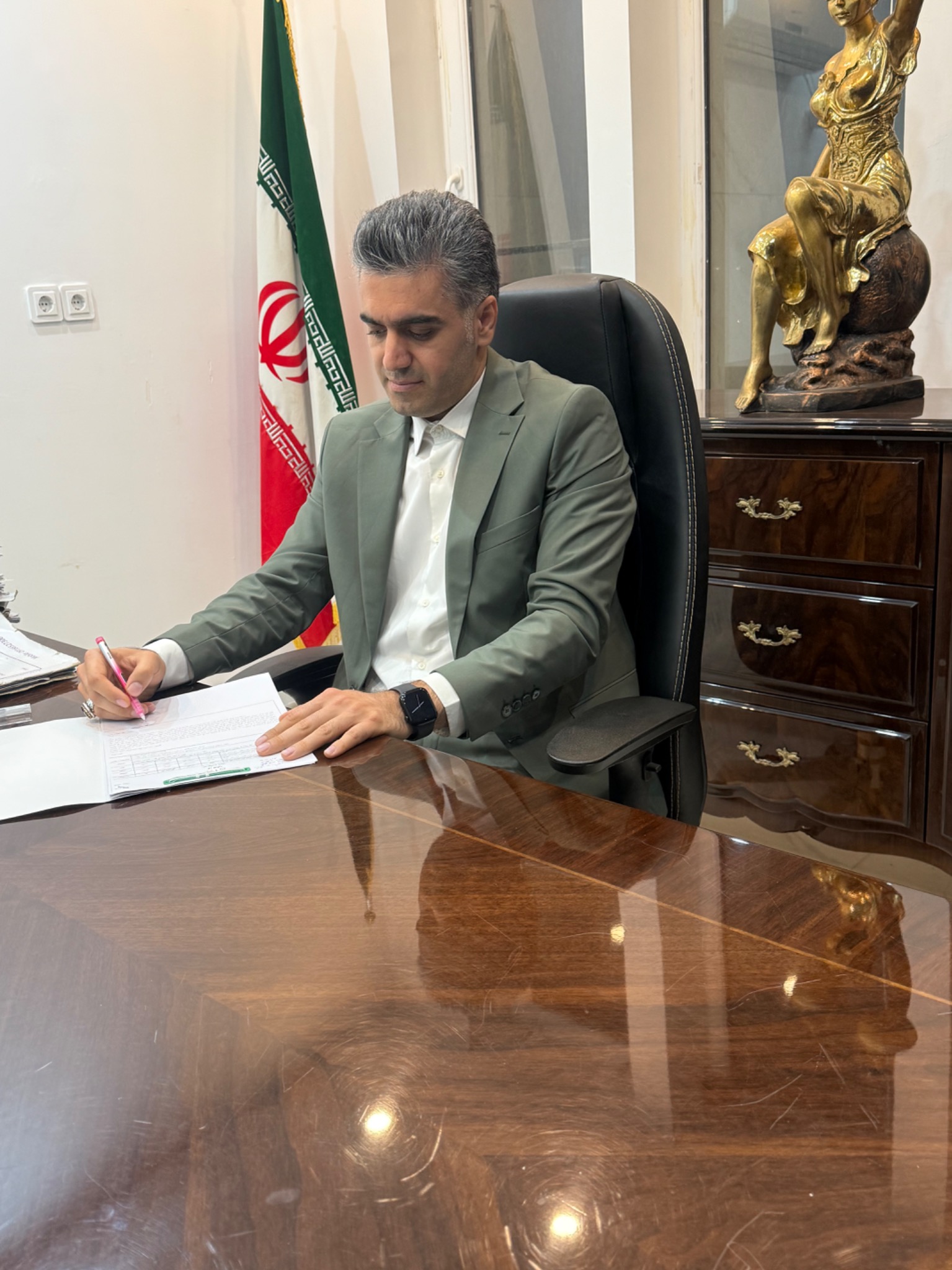 دکتر سیدمجتبی حسینی وکیل دادگستری