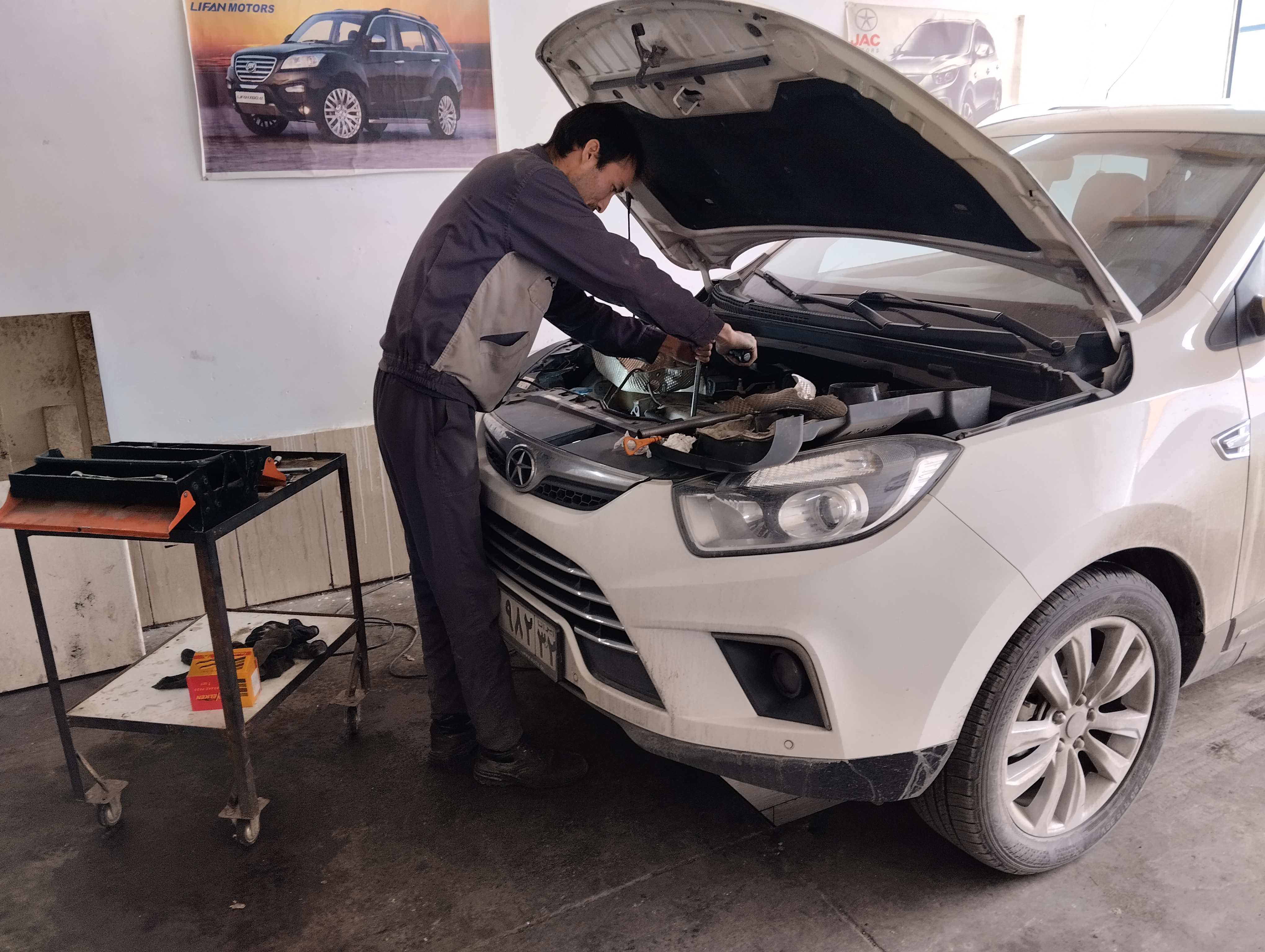 تعمیرگاه تخصصی  کرمان موتور  جک و kmc