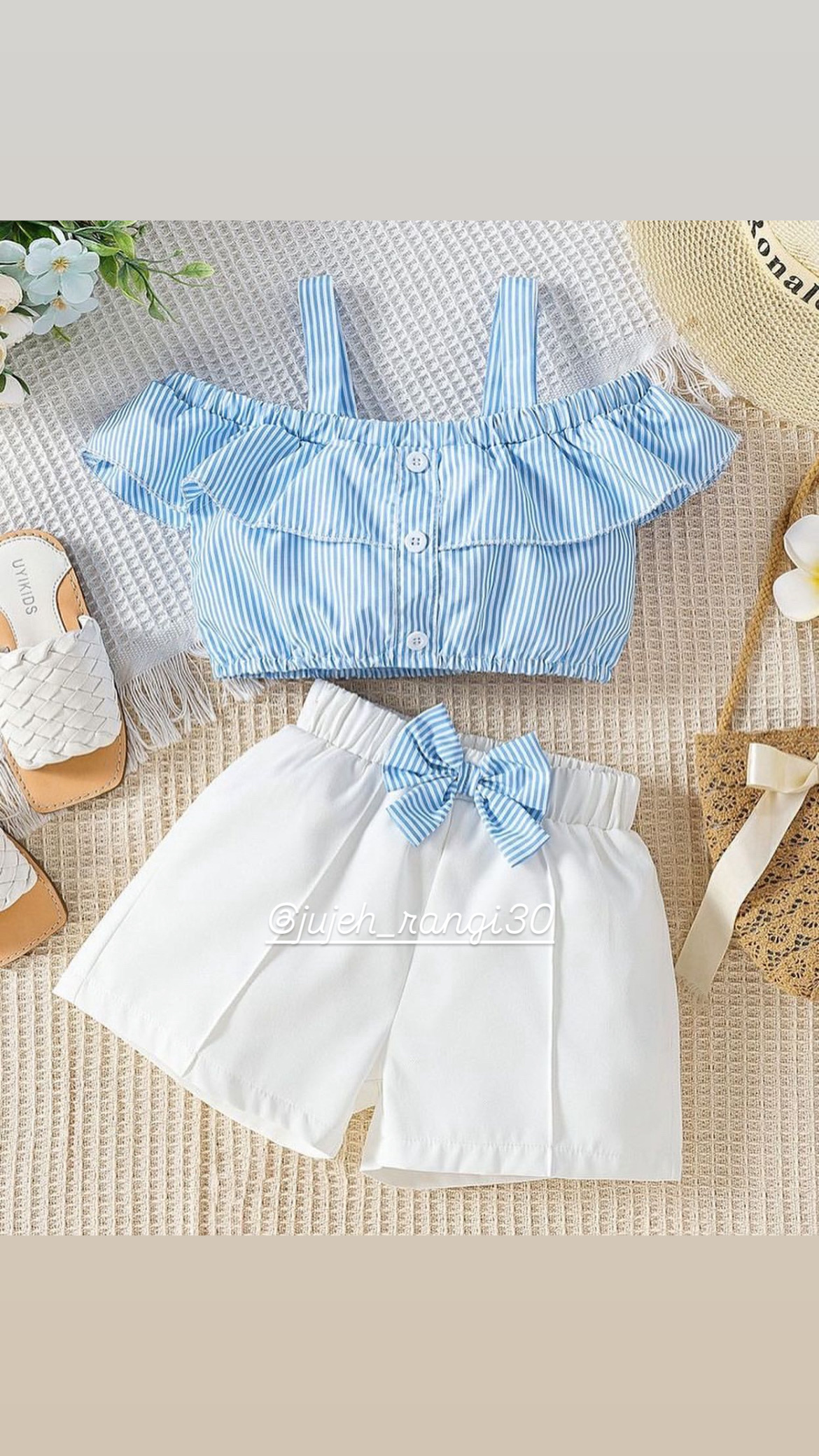 فروشگاه لباس بچگانه مبینا نقابی