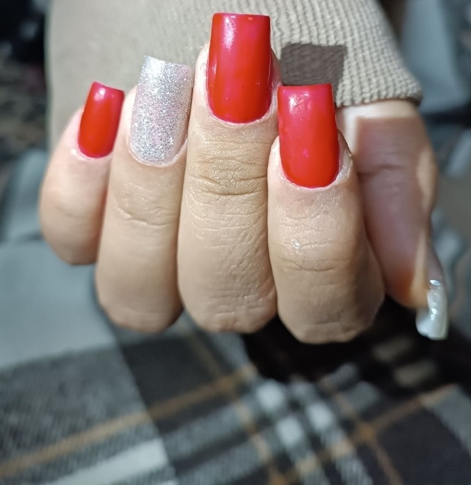 کاشت ناخن عسل