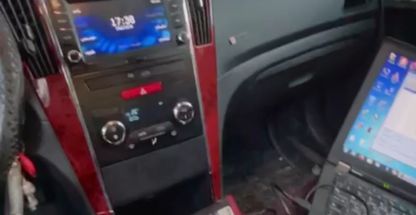 تعمیرکار خودرو عوفی زاده