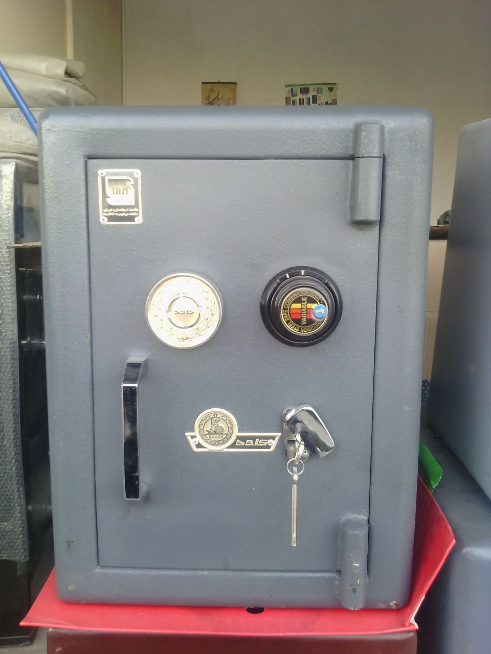 تعمیرات و فروش  گاوصندوق  ایران کاوه