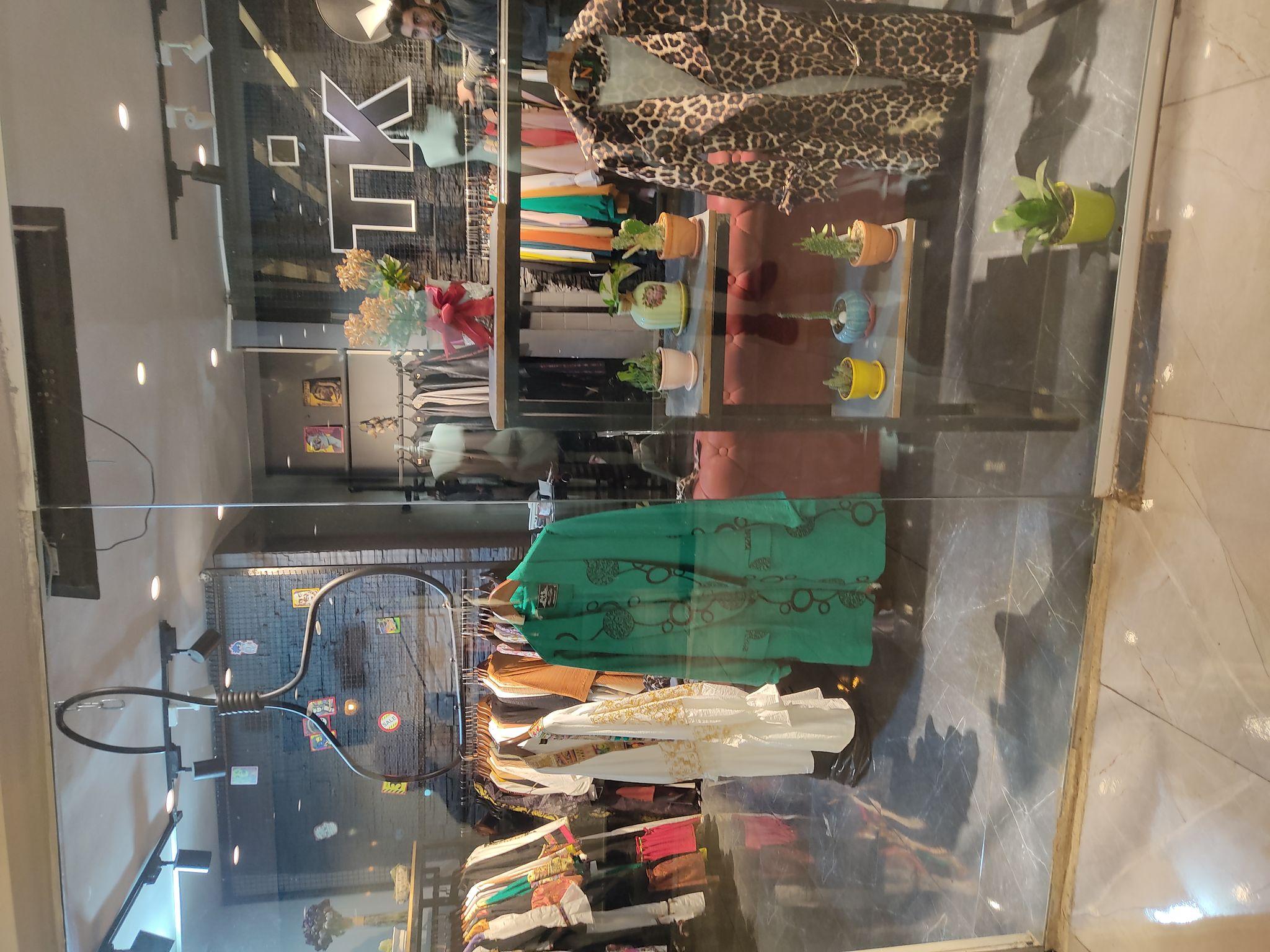 مانتو فروشی تیک