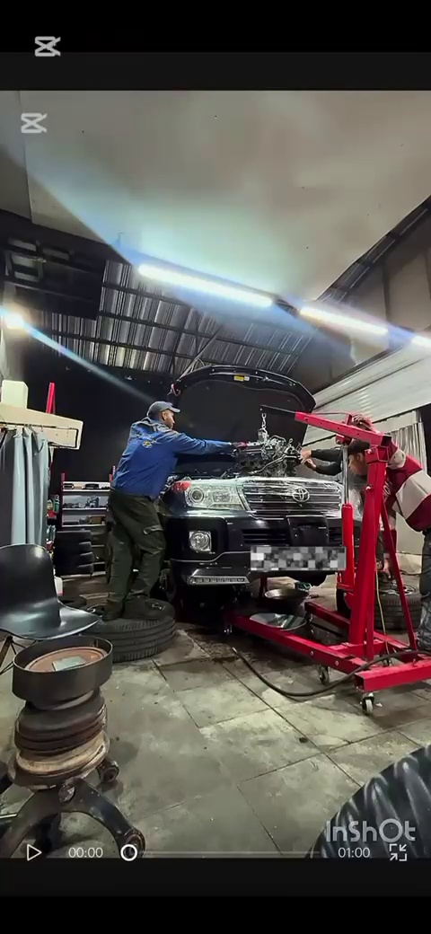 تعمیرگاه ۱۱۱خدمات تخصصی خودروهای خارجی