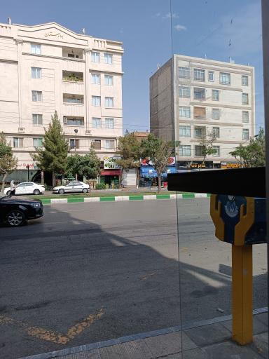ایستگاه اتوبوس ابتدای شاهد