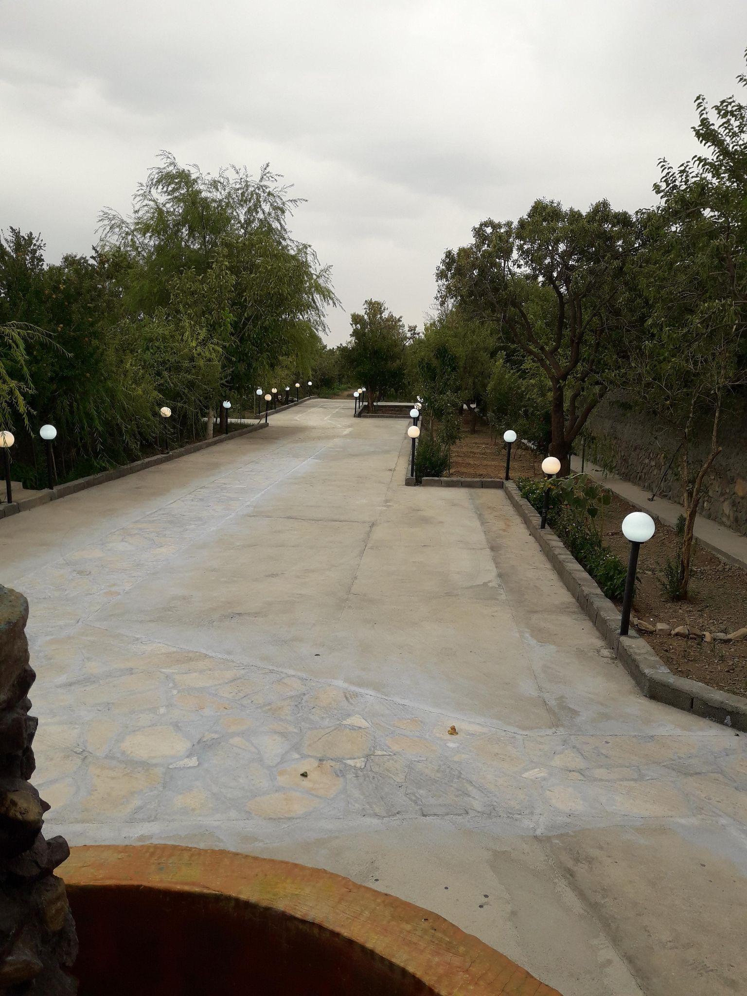 مجموعه باغات روستای زفره