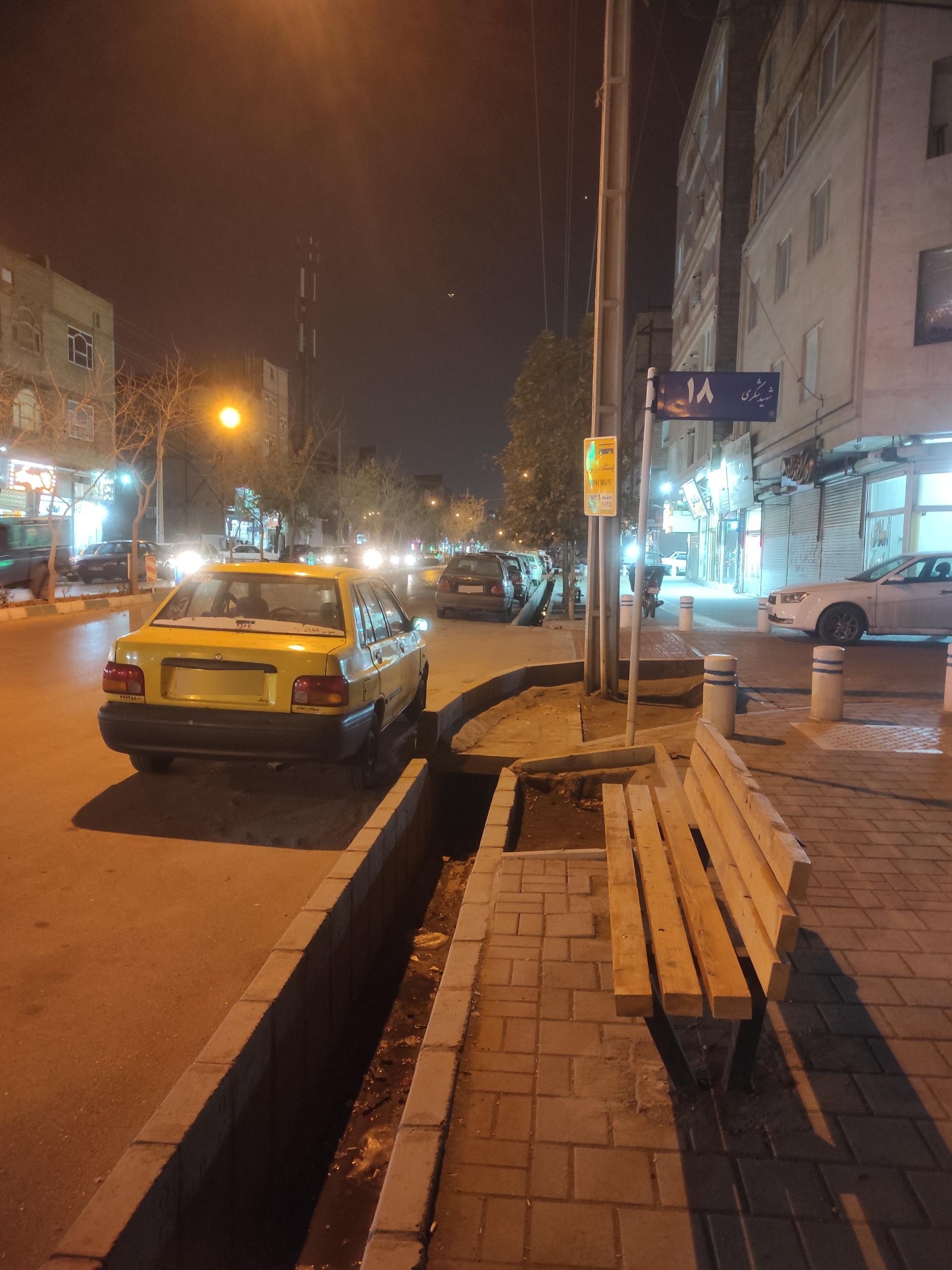 ایستگاه اتوبوس شهید درودی 28