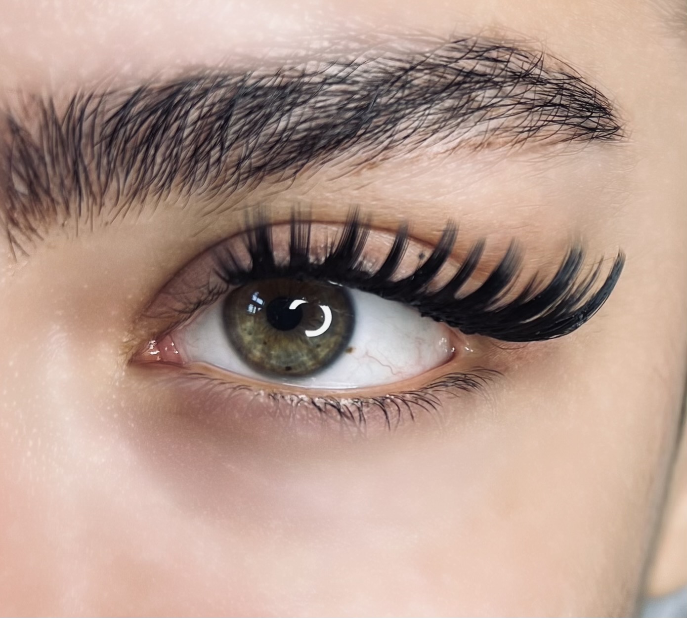 کاشت مژه و اکستنشن مو فاطیما روشناس