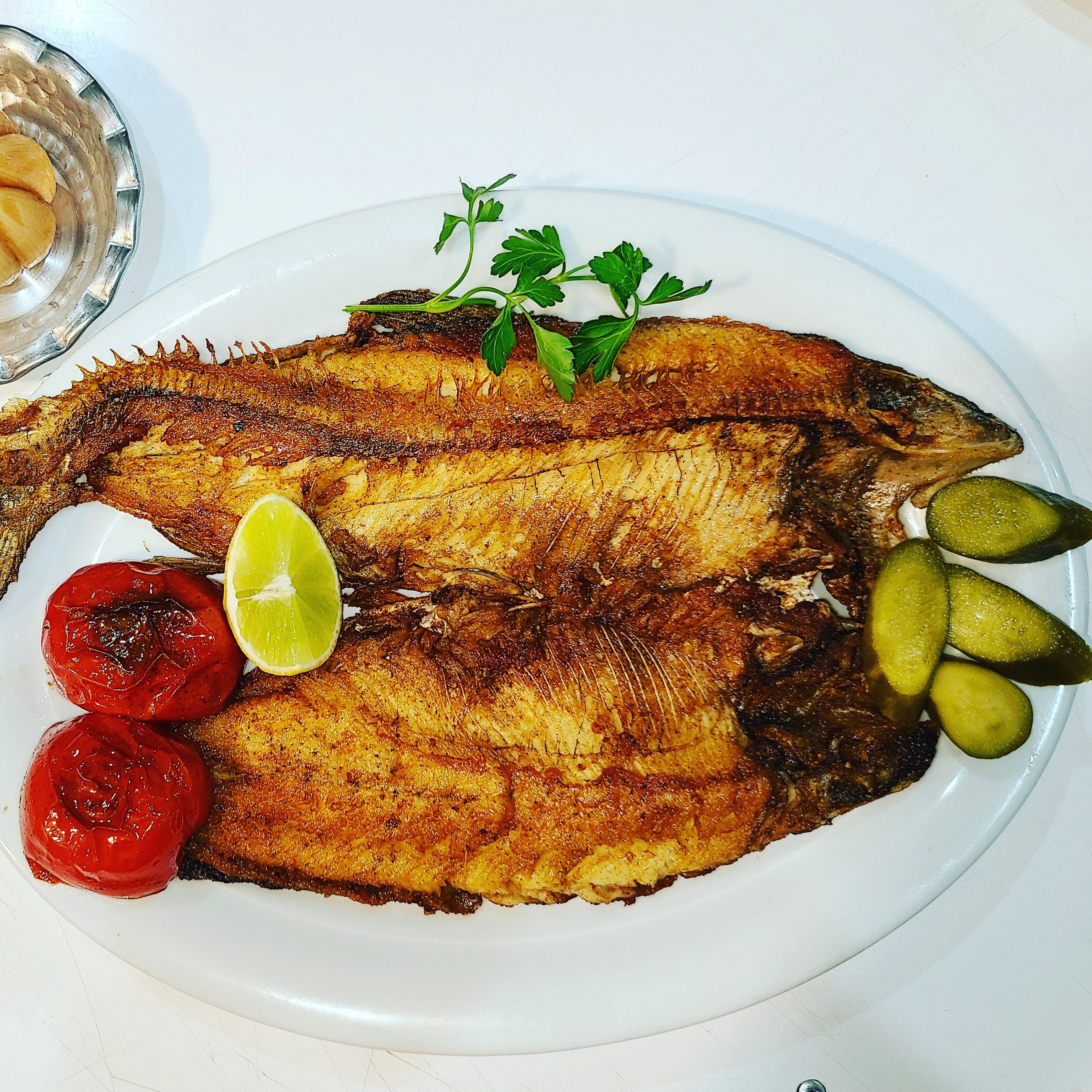 رستوران هشتگ کباب