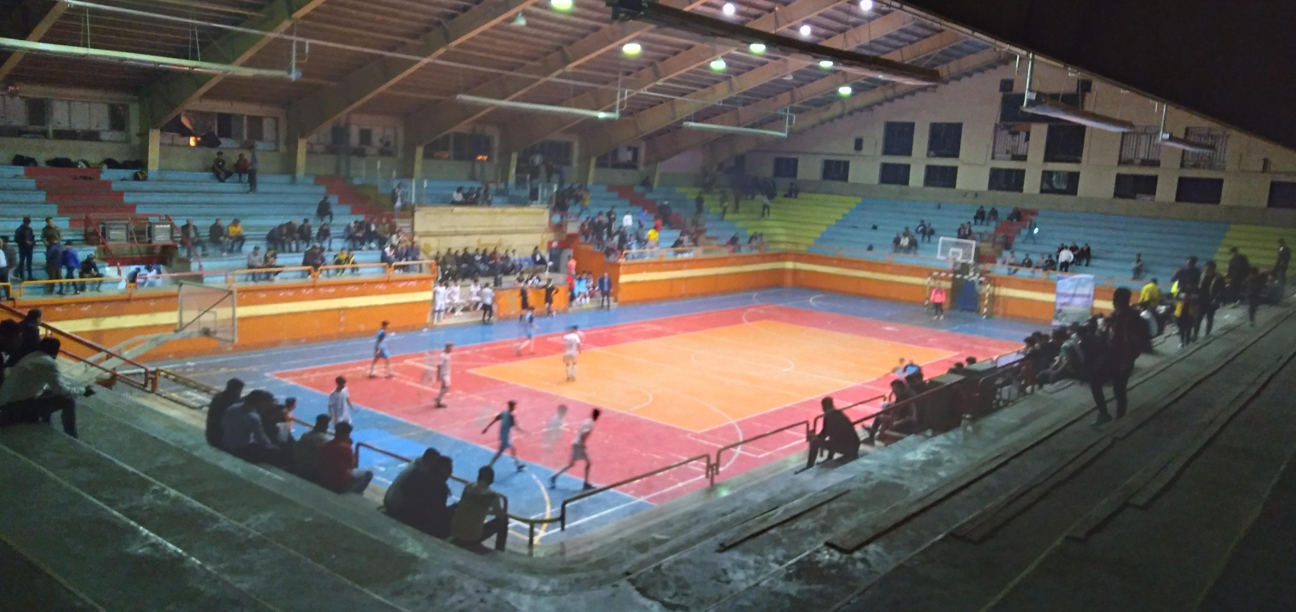 سالن ۲۰۰۰ نفری