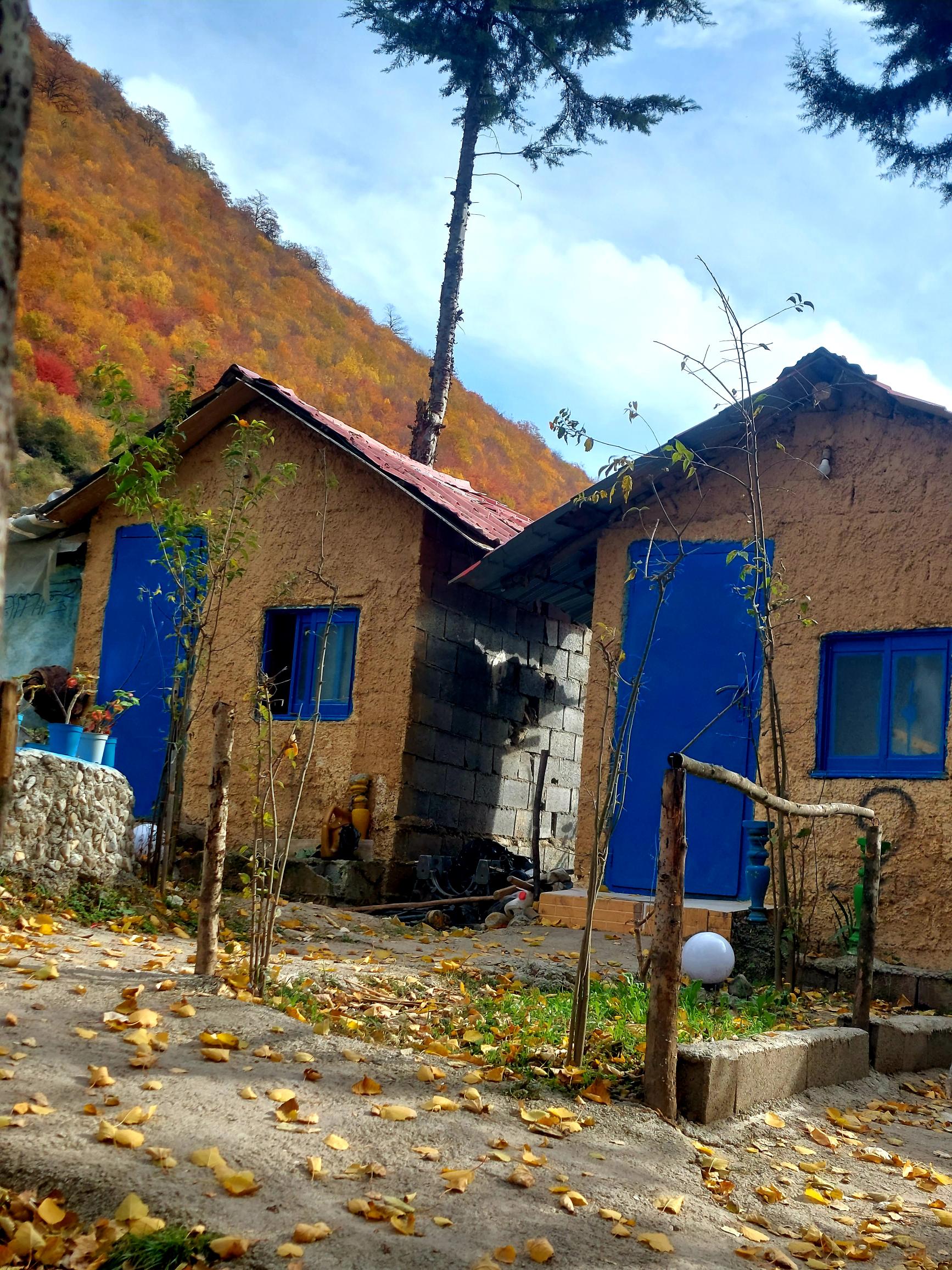 رستوران و اقامتگاه باغ بهشت