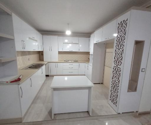کابینت آشپزخانه جوان