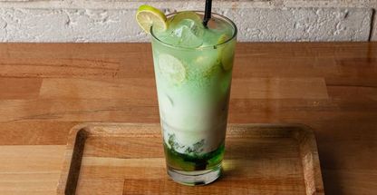 کافی شاپ مون