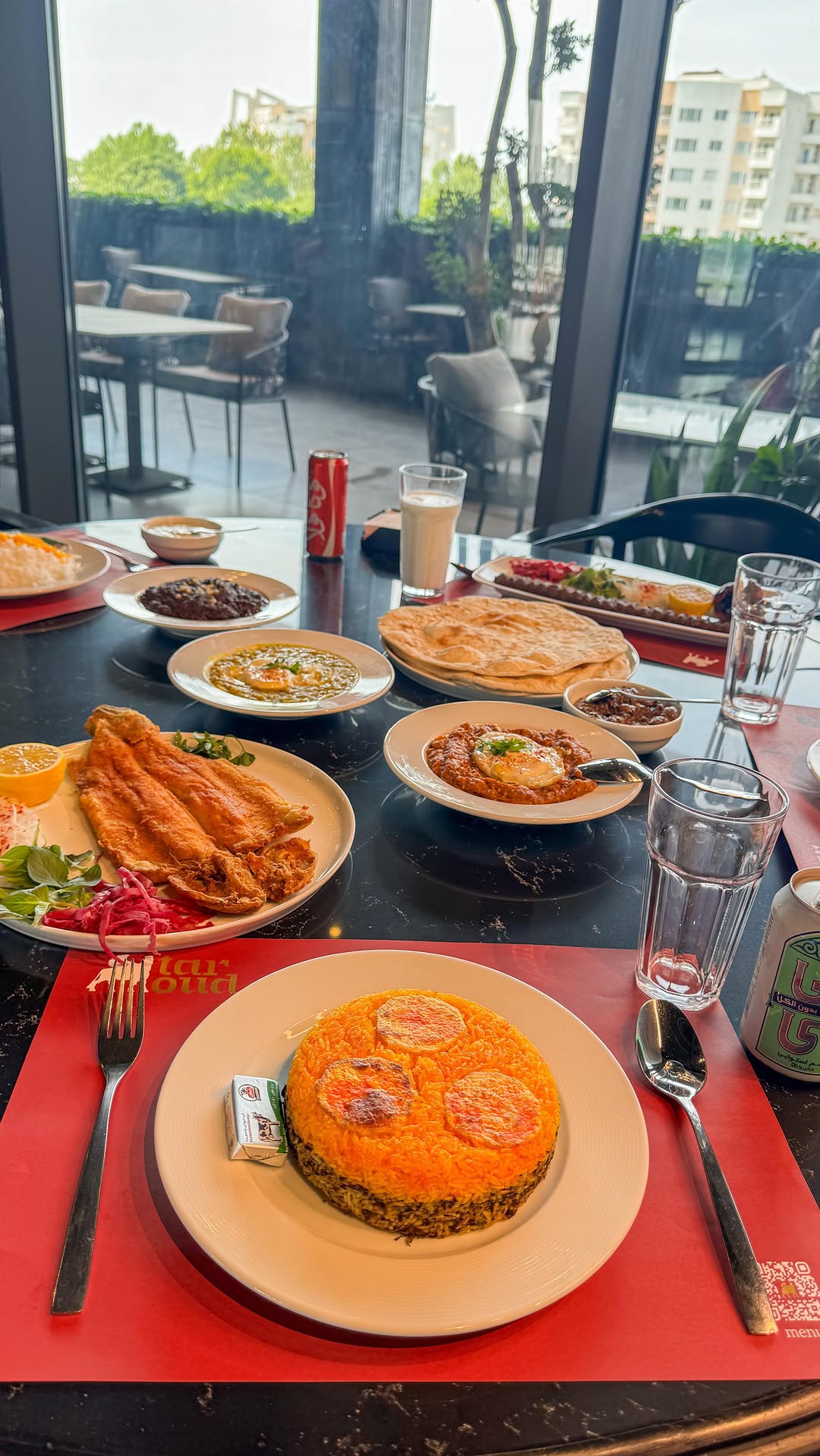 رستوران ایرانی محلی تارود