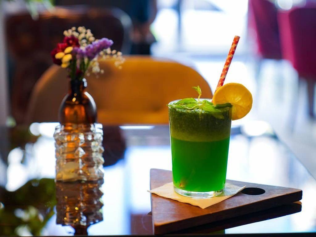 کافه رستوران باریزان