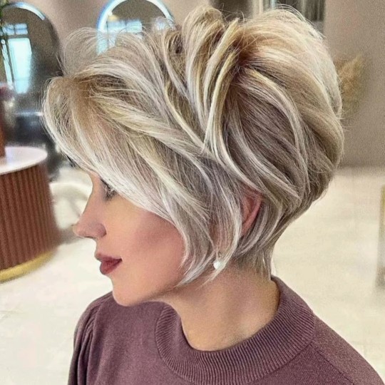 مینا رنگ و لایت .کوتاهی و شنیون