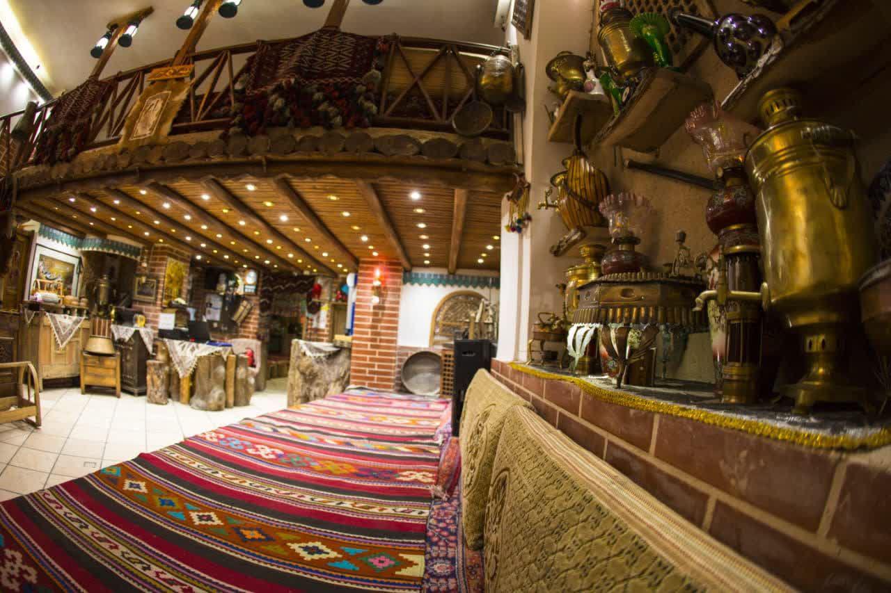 رستوران سنتی شاطر عباس