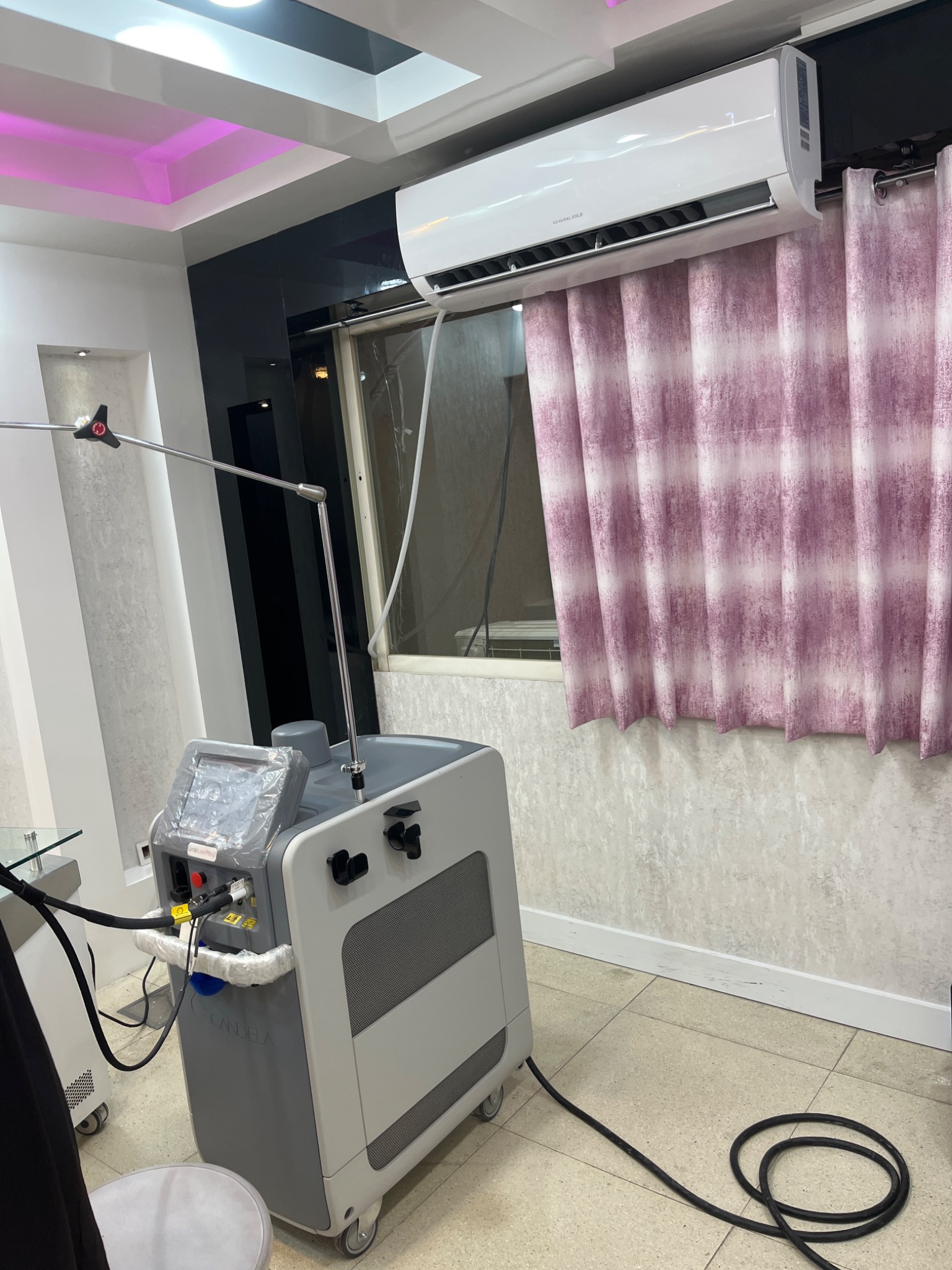 کلینیک لیزر و زیبایی پرنیان