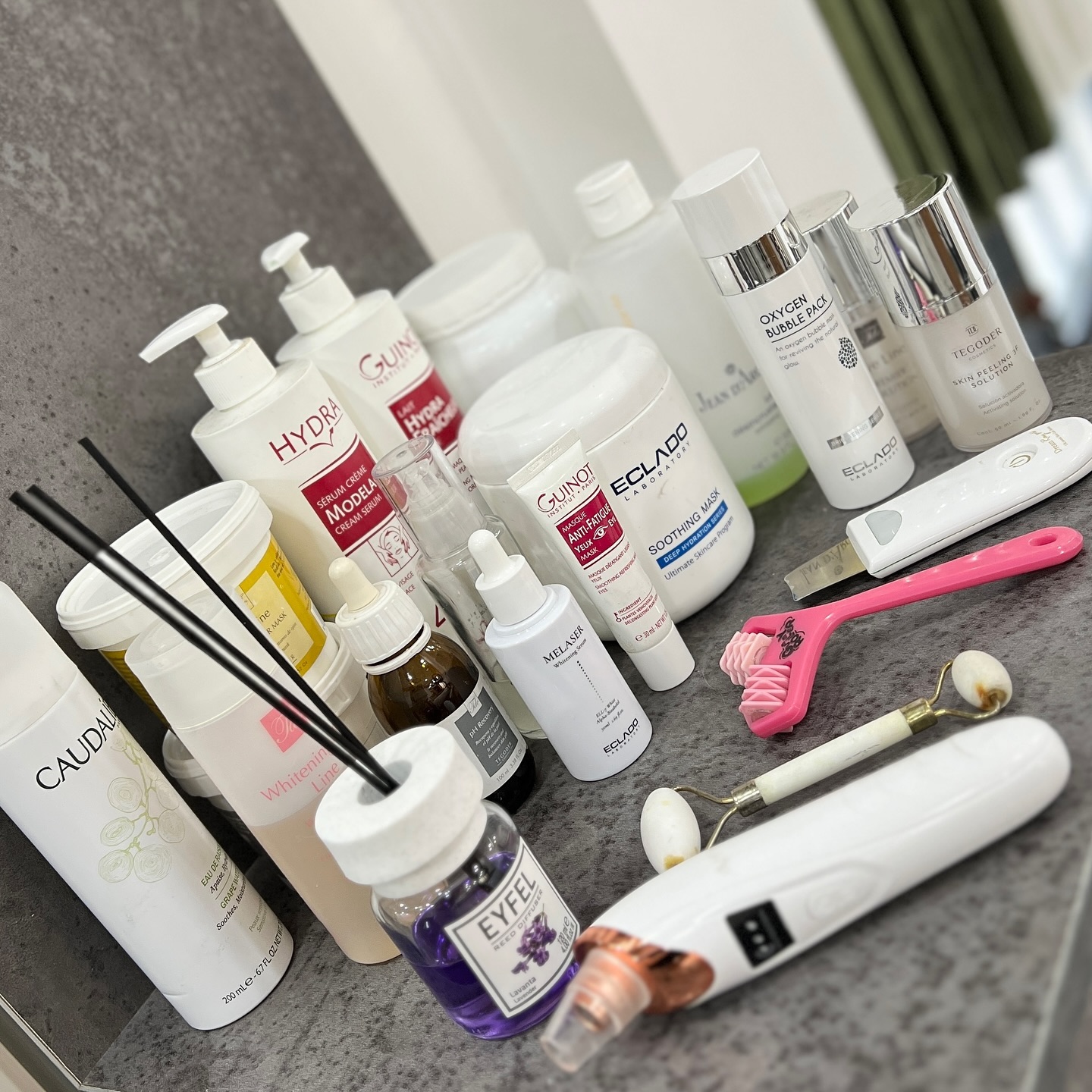 مرکز تخصصی پاکسازی پوست نیلو