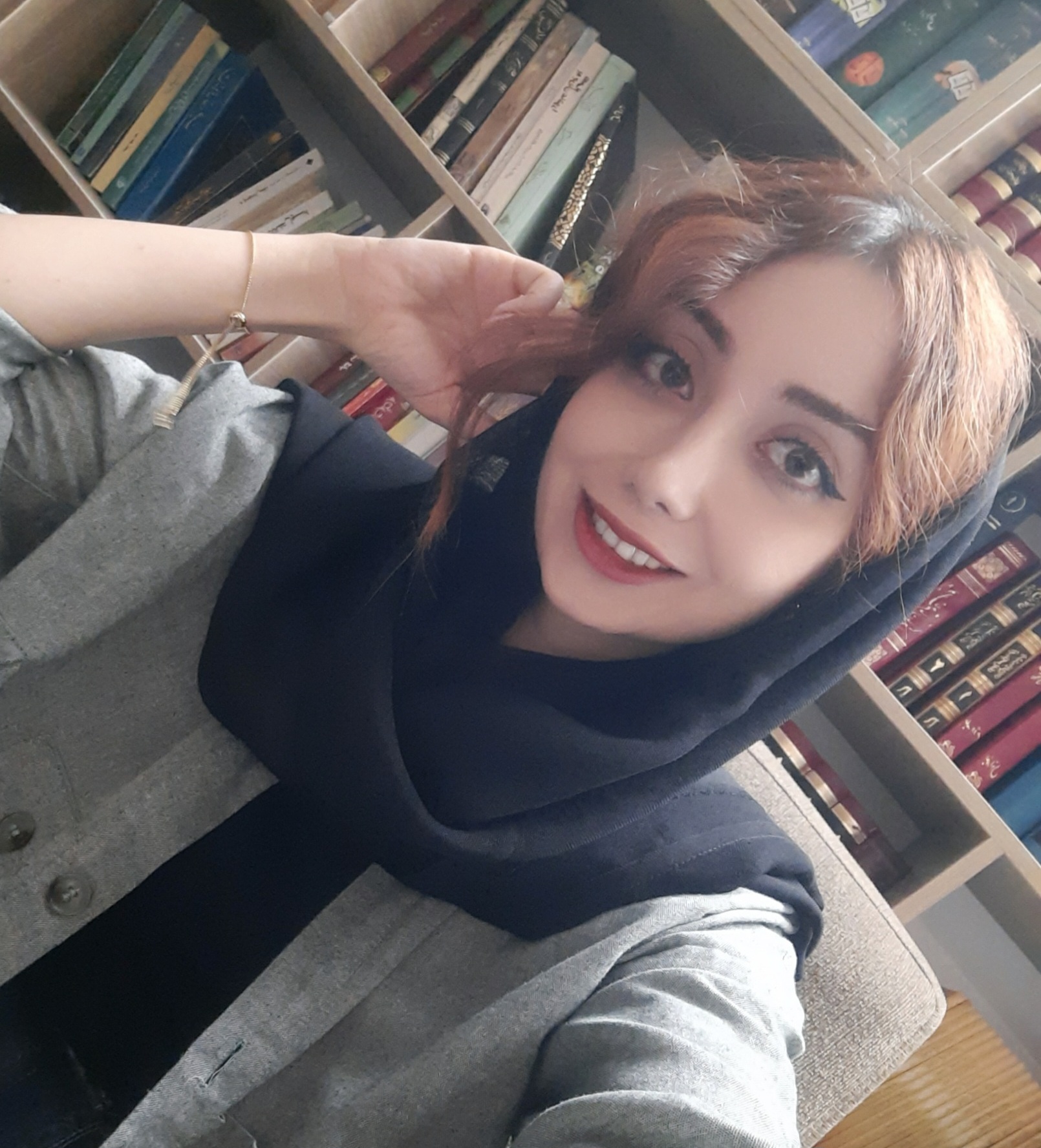 روانشناس بالینی مهلا  فرخزاد