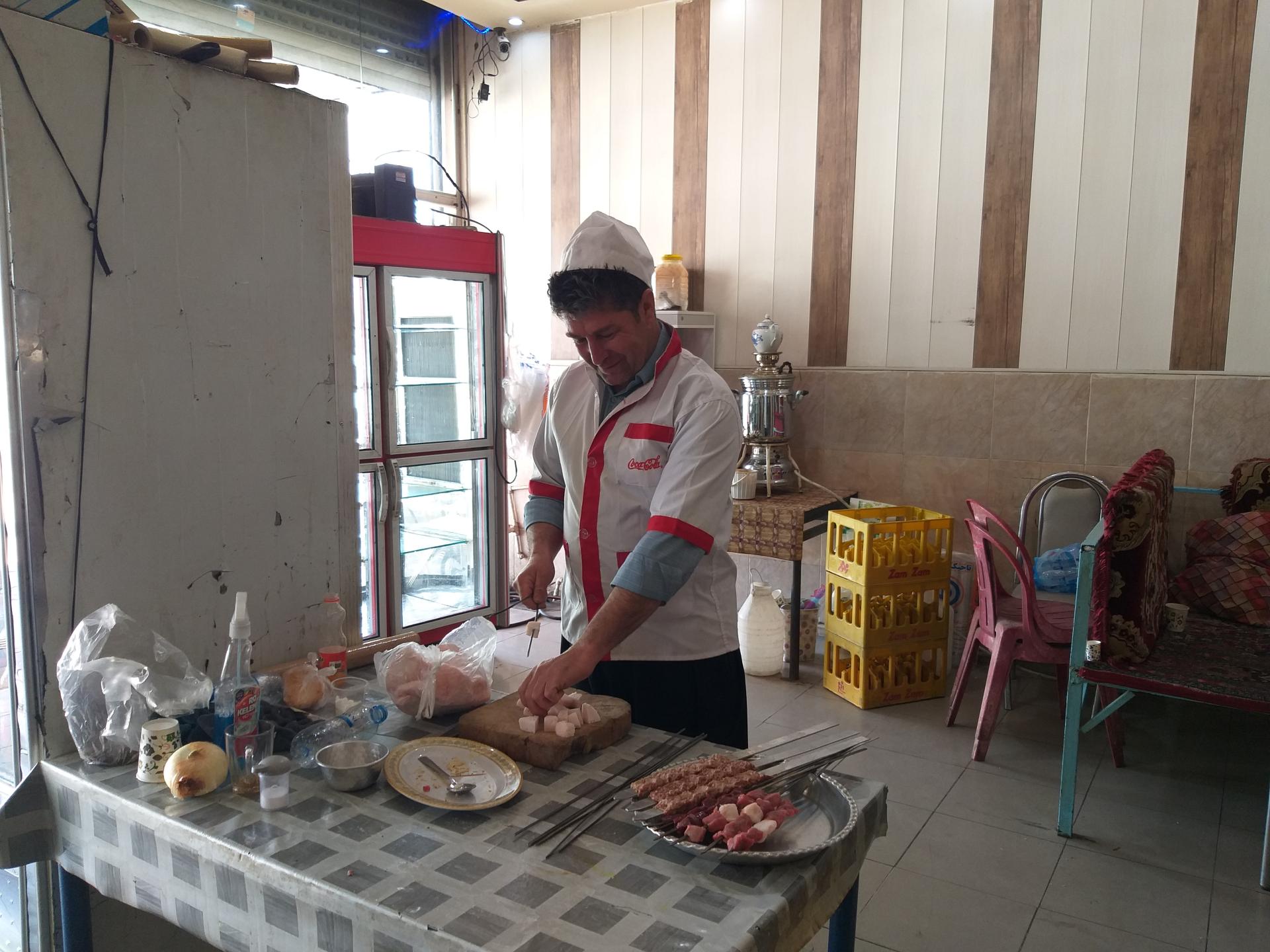 کبابی و آبگوشتی قدرت