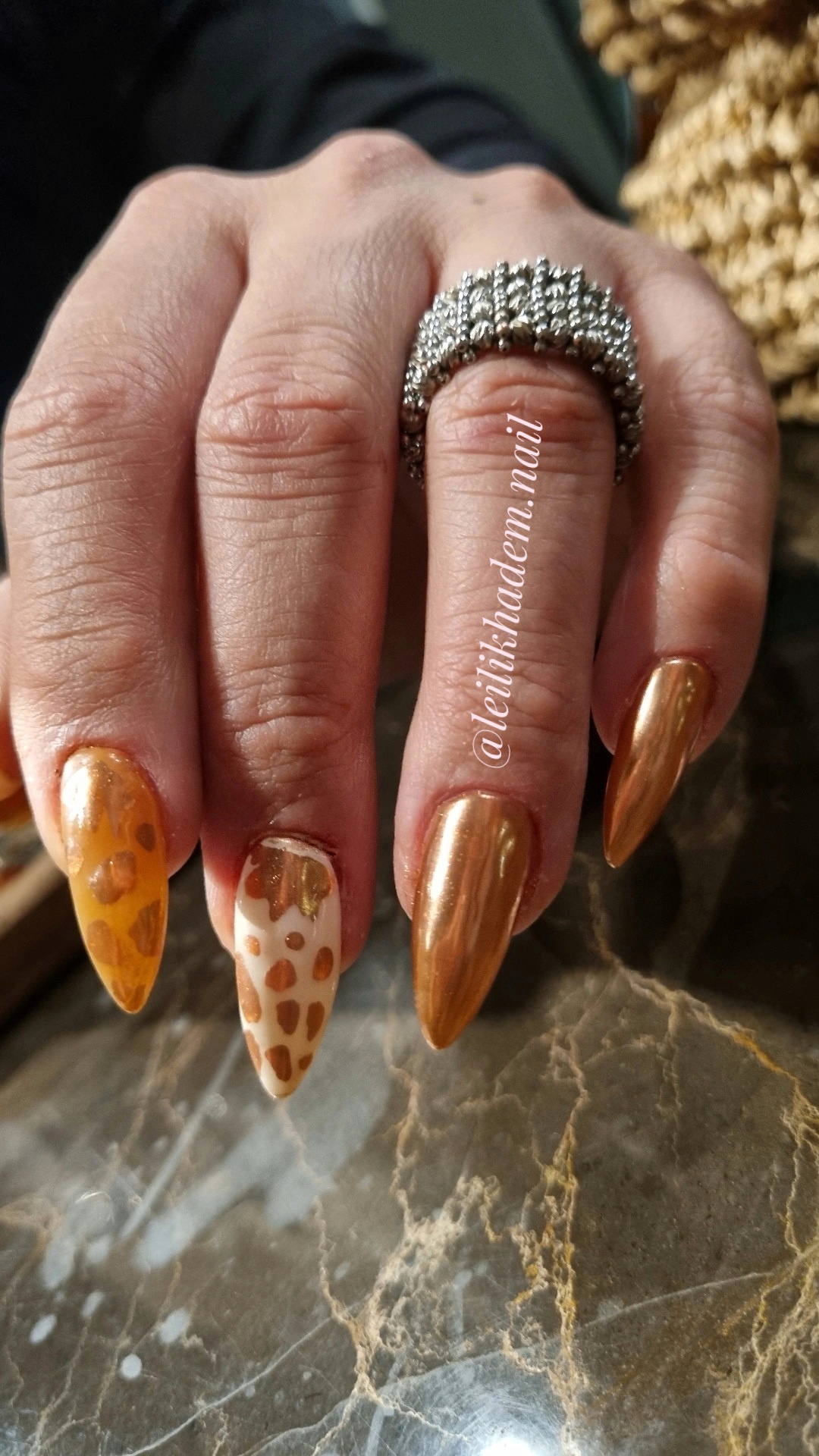 خدمات و آموزش تخصصی ناخن لیلی