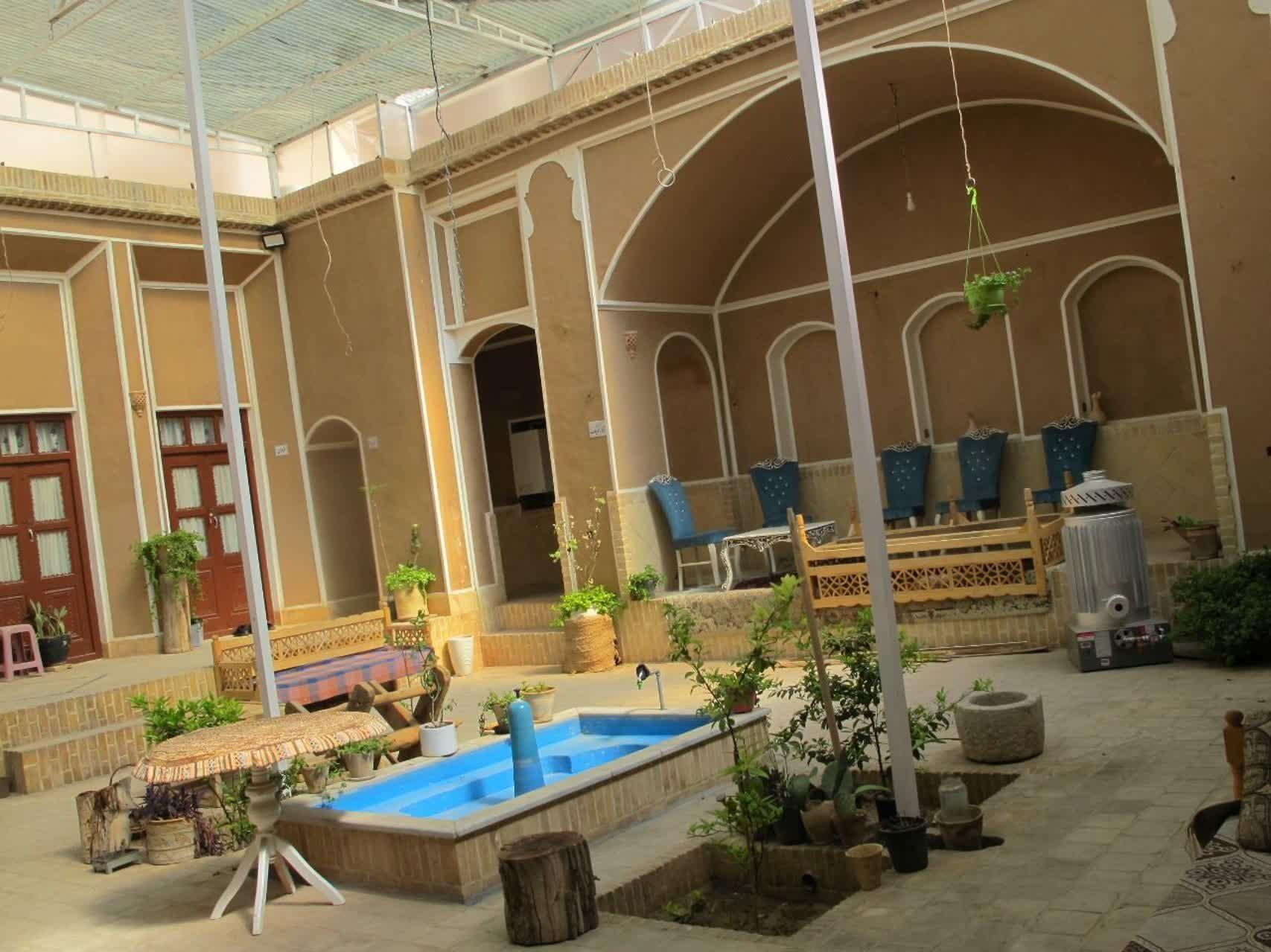 اقامتگاه بومگردی مهران